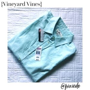 {Vineyard Vines} Classic popover oxford